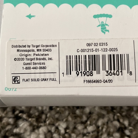 Pillowfort light gray full flat sheet - Picture 6 of 6